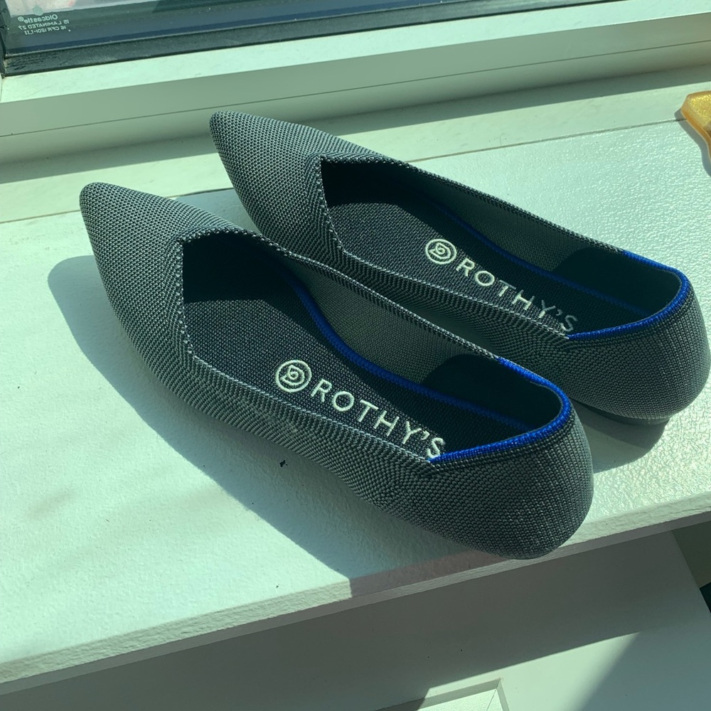 Gray Rothy’s in 7.5 pointed toe flats